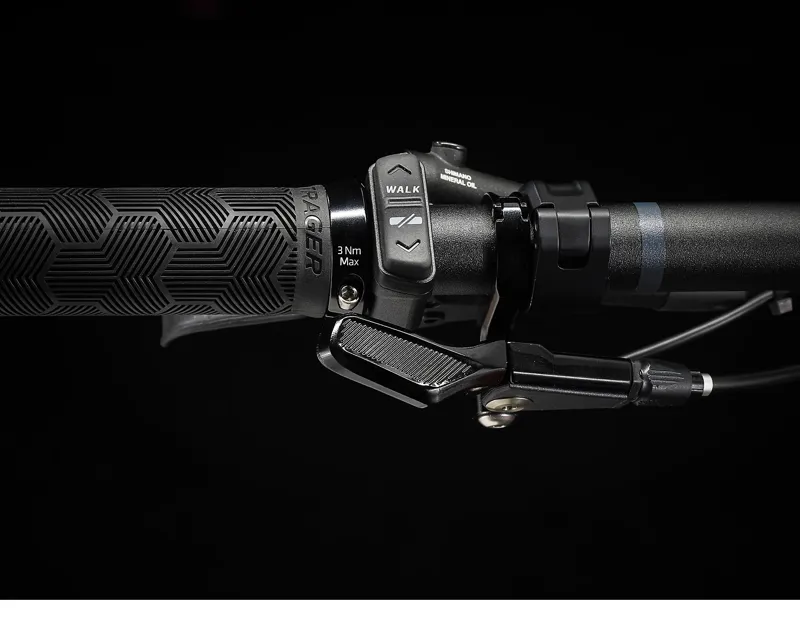 Trek Fuel Exe 9.5 Deore Electric Mountain Bike in Black Medium-8